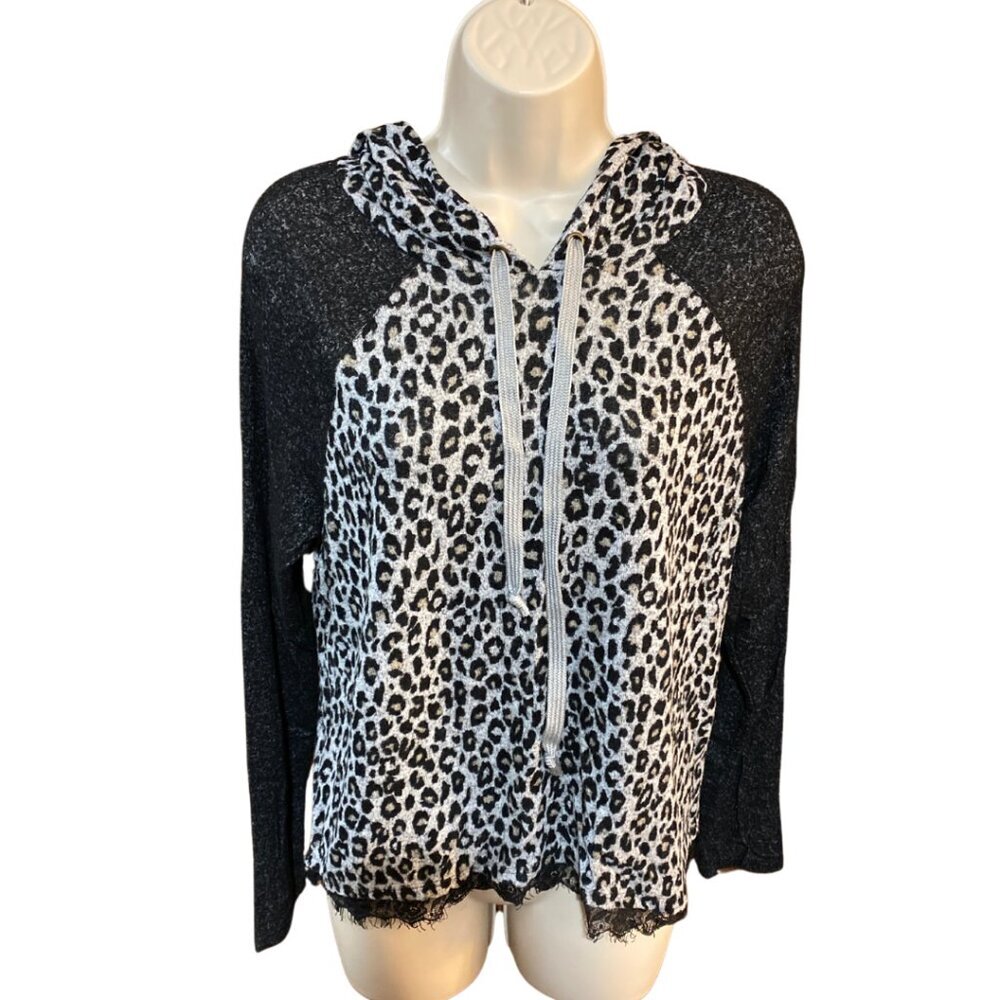 Leopard Print Lightweight Hoodie - Size Medium - Picture 3 of 16